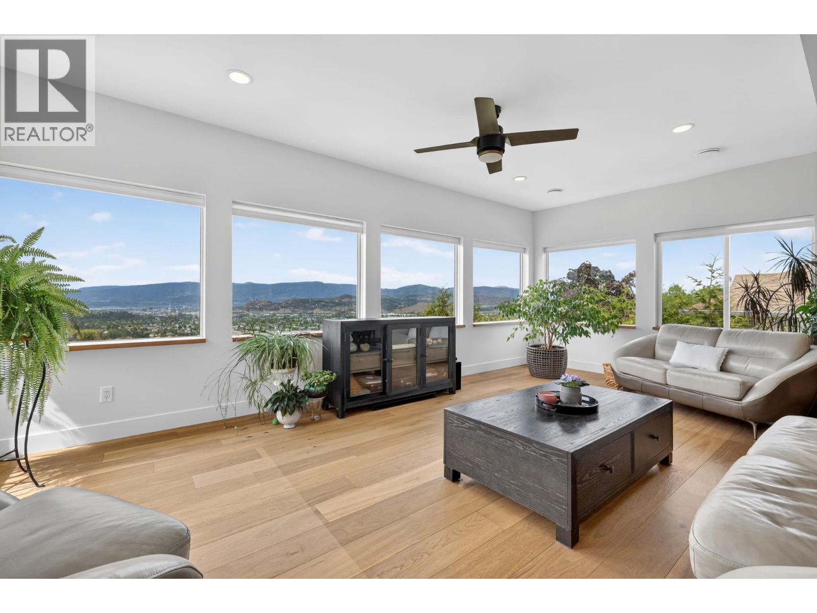 823 Ackerman Court, Kelowna, British Columbia  V1X 7L2 - Photo 4 - 10387420