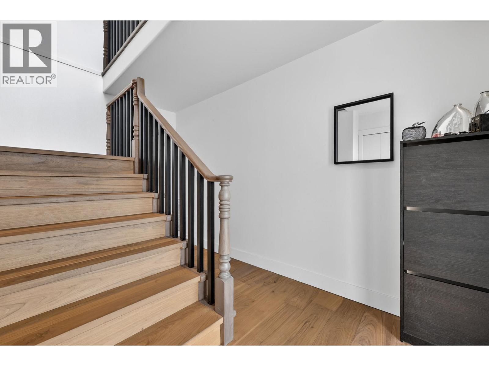 823 Ackerman Court, Kelowna, British Columbia  V1X 7L2 - Photo 34 - 10387420