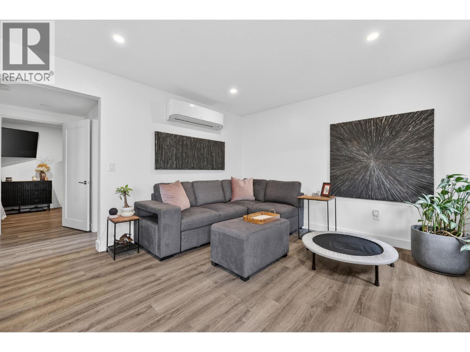823 Ackerman Court, Kelowna, British Columbia  V1X 7L2 - Photo 49 - 10387420