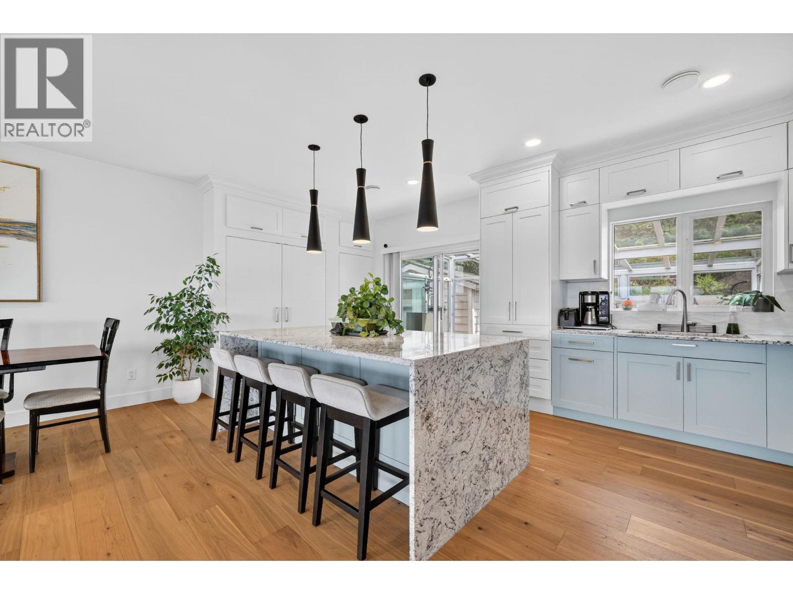823 Ackerman Court, Kelowna, British Columbia  V1X 7L2 - Photo 10 - 10387420
