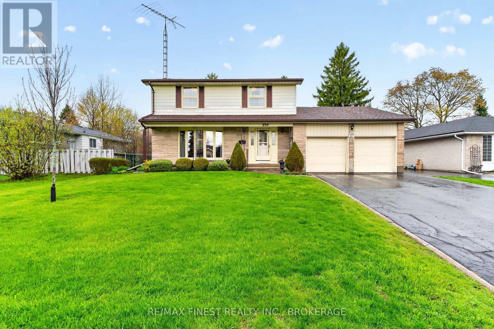 894 AUDEN PARK DRIVE, Kingston, Ontario