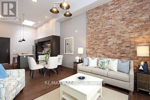 302 - 14 1/2 King Street E, Oshawa, Ontario  L1H 1A9 - Photo 10 - E13133854