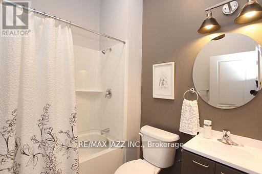 302 - 14 1/2 King Street E, Oshawa, Ontario  L1H 1A9 - Photo 13 - E13133854