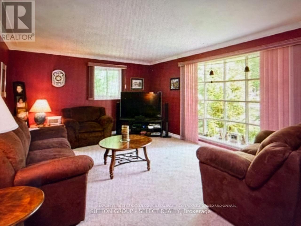 10103 Jane Street, Lambton Shores, Ontario  N0M 1T0 - Photo 13 - X13133832