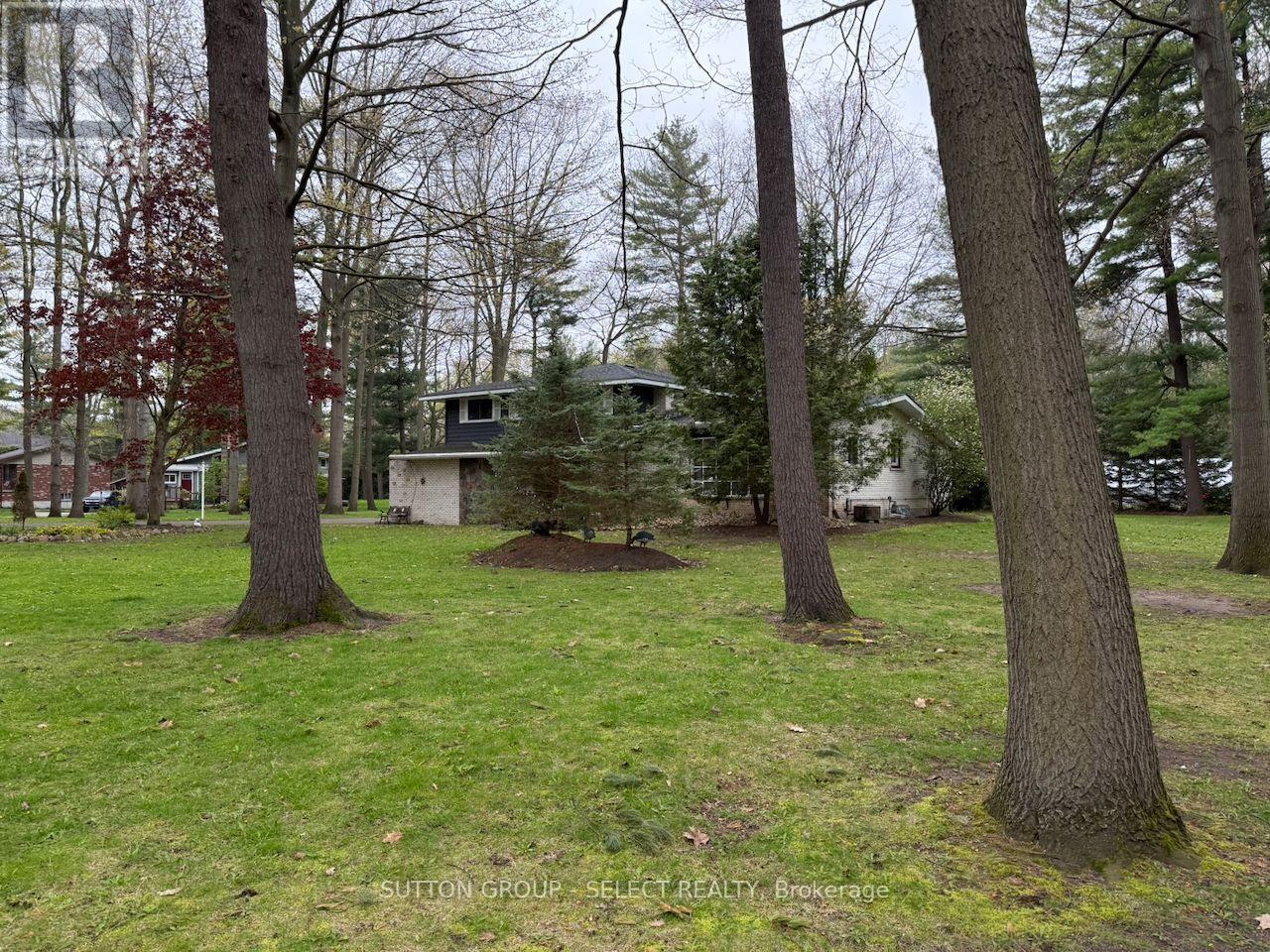 10103 Jane Street, Lambton Shores, Ontario  N0M 1T0 - Photo 2 - X13133832