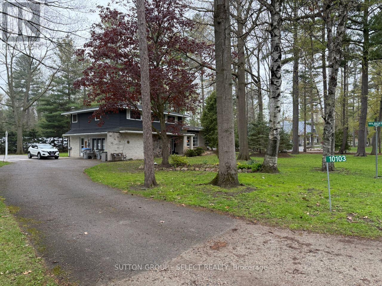 10103 Jane Street, Lambton Shores, Ontario  N0M 1T0 - Photo 3 - X13133832