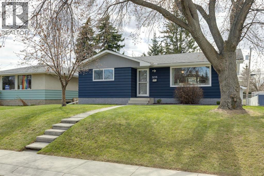 3215 Boulton Road NW, Calgary, Alberta  T2L 1M2 - Photo 2 - A2308281