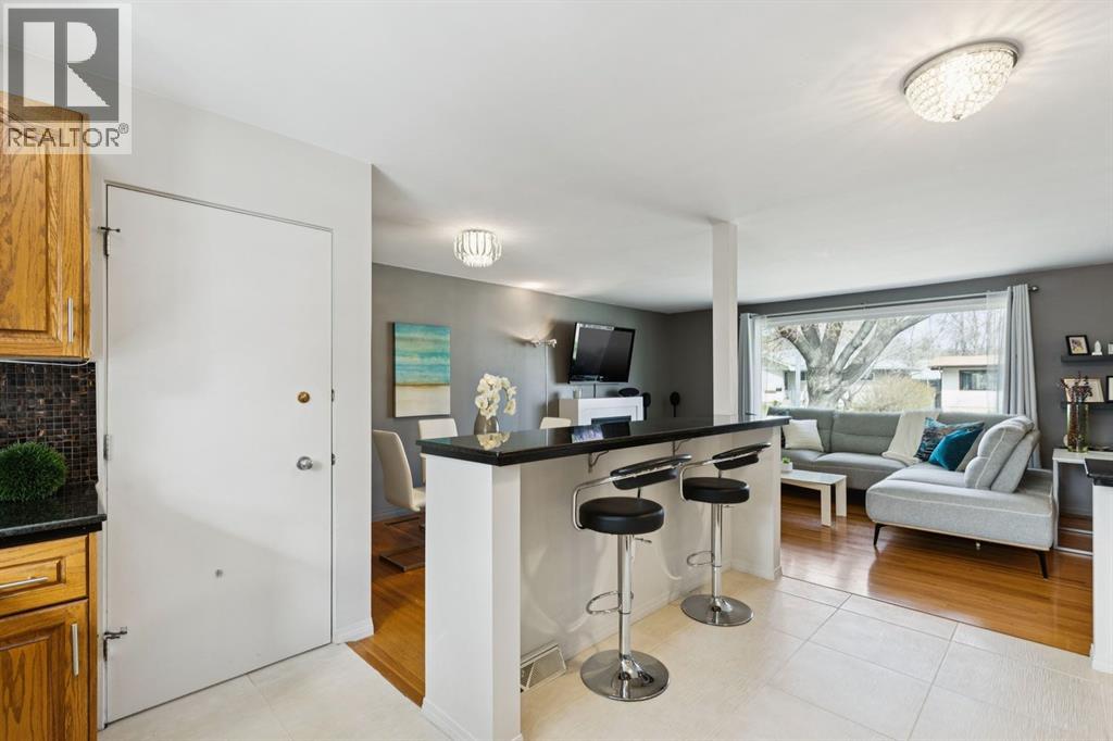 3215 Boulton Road NW, Calgary, Alberta  T2L 1M2 - Photo 15 - A2308281
