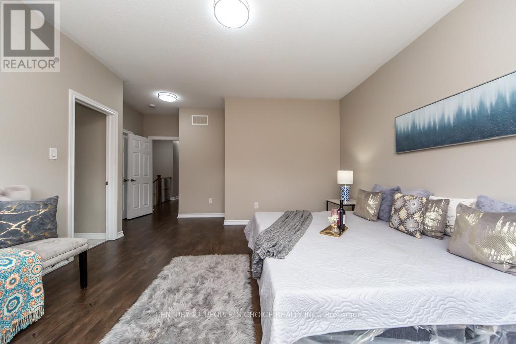 374 Begonia Gardens, Oakville, Ontario  L6M 4M2 - Photo 22 - W13133396