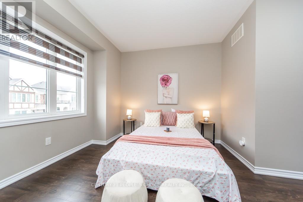 374 Begonia Gardens, Oakville, Ontario  L6M 4M2 - Photo 26 - W13133396
