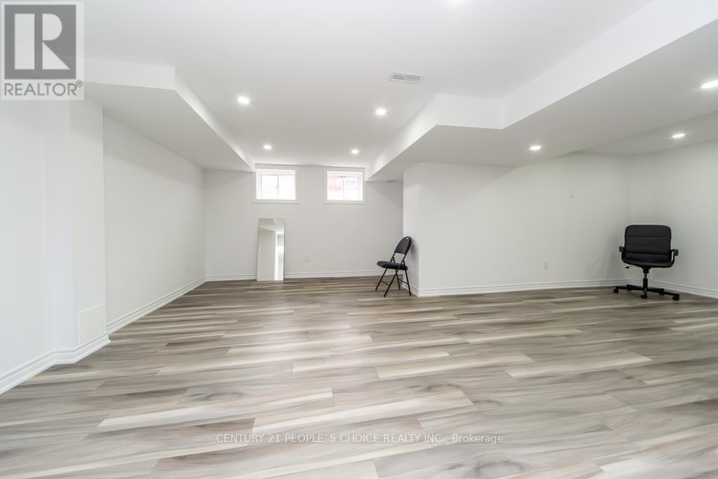 374 Begonia Gardens, Oakville, Ontario  L6M 4M2 - Photo 36 - W13133396