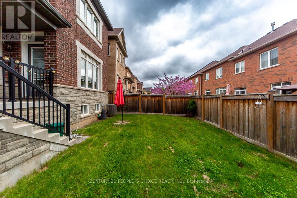 374 Begonia Gardens, Oakville, Ontario  L6M 4M2 - Photo 47 - W13133396