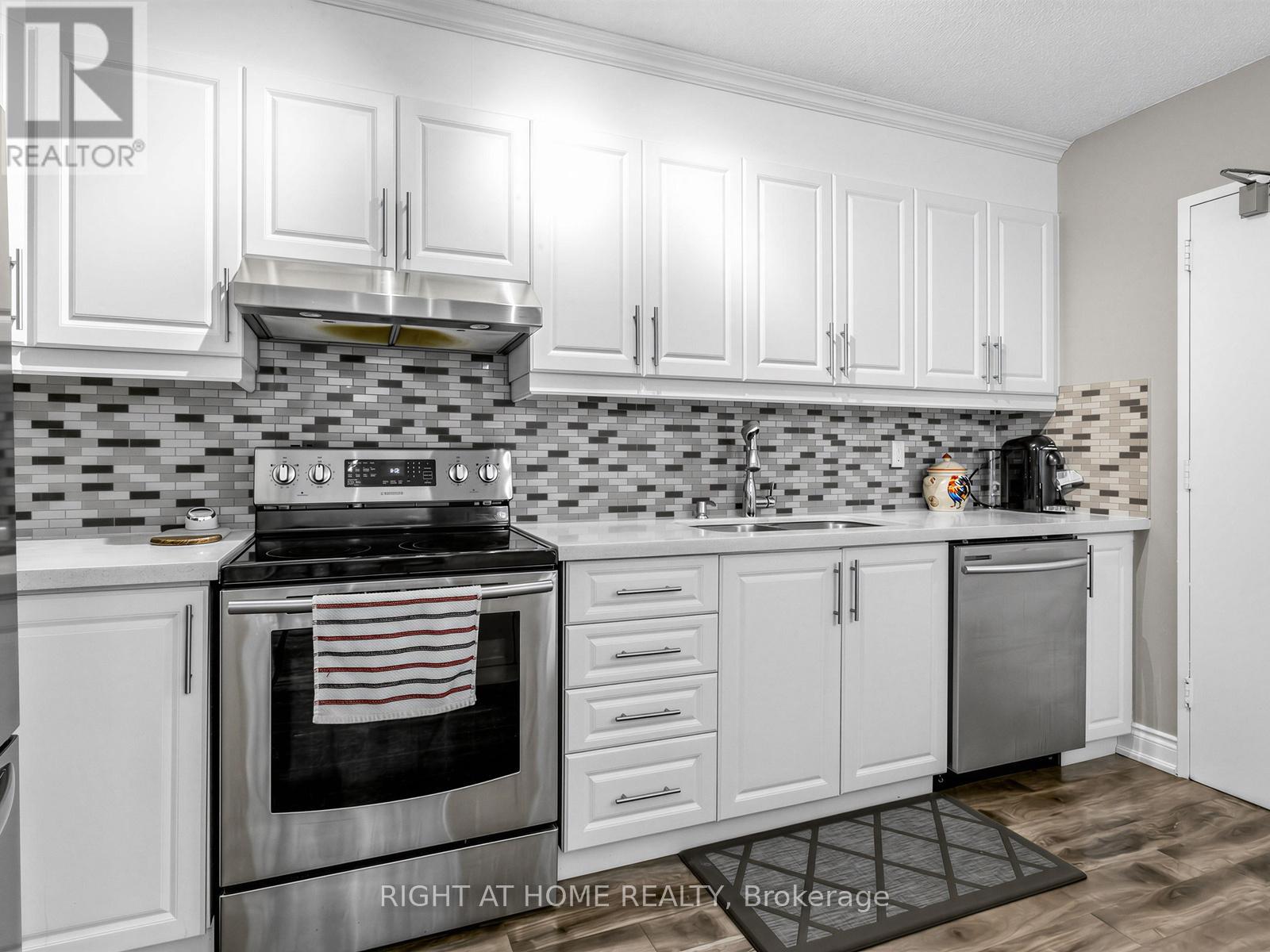 1509 - 20 Mississauga Valley Boulevard, Mississauga, Ontario  L5A 3S1 - Photo 10 - W13133458
