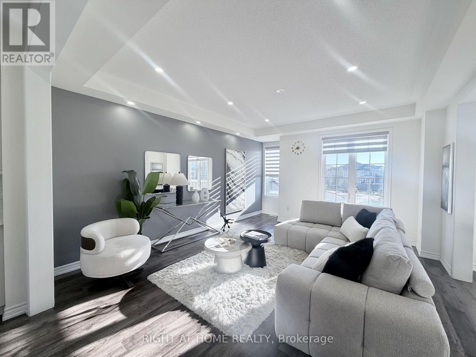 21 - 1222 ROSE WAY, Milton, Ontario