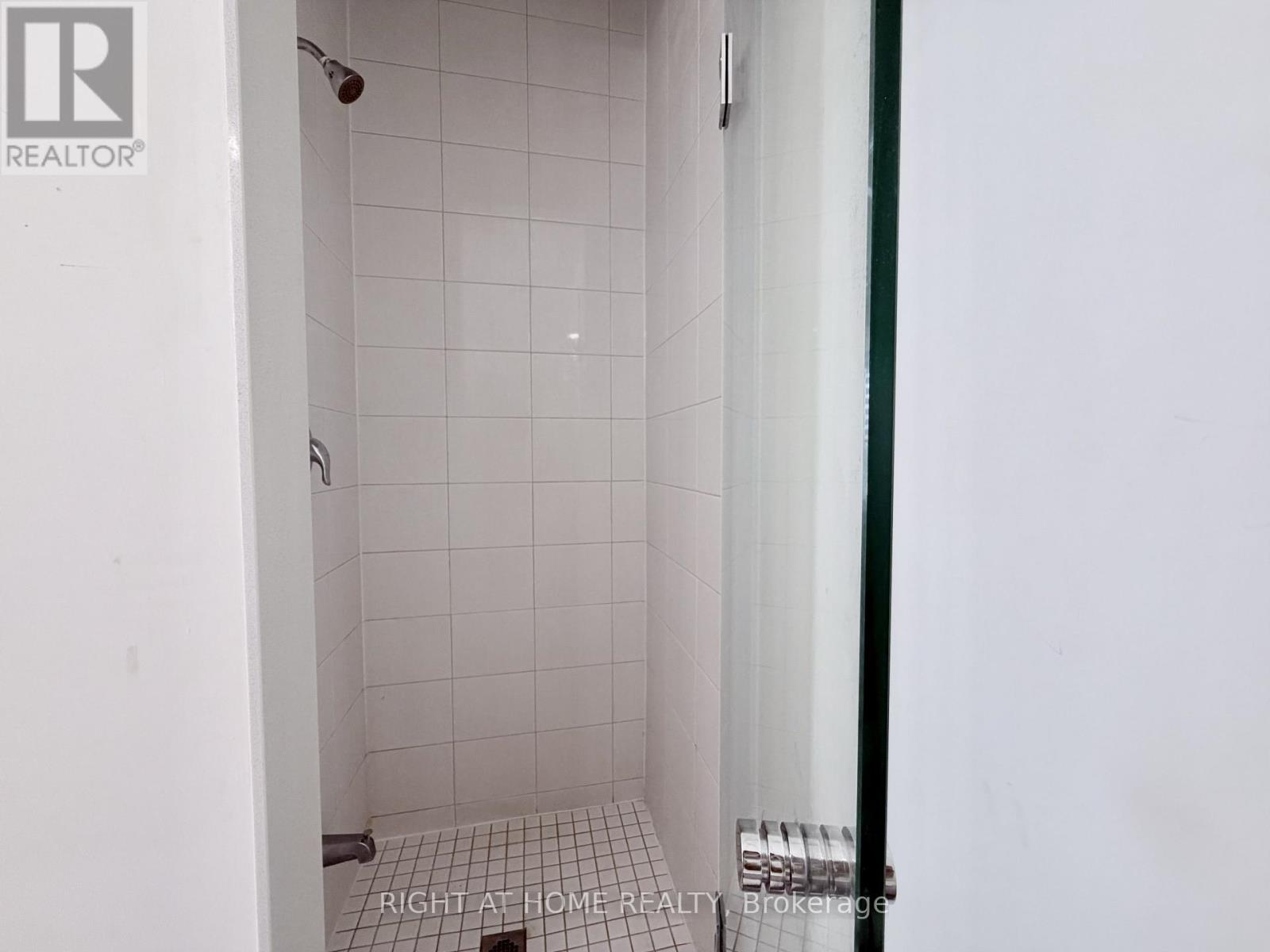 21 - 1222 Rose Way, Milton, Ontario  L9E 1P2 - Photo 41 - W13133478