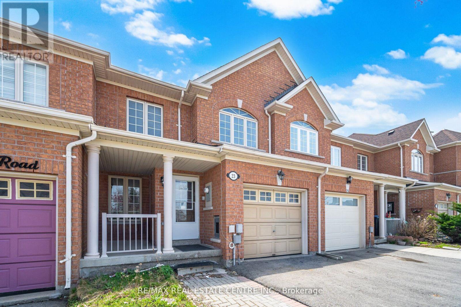 23 Brucewood Road, Brampton, Ontario  L6R 3N1 - Photo 2 - W13133540