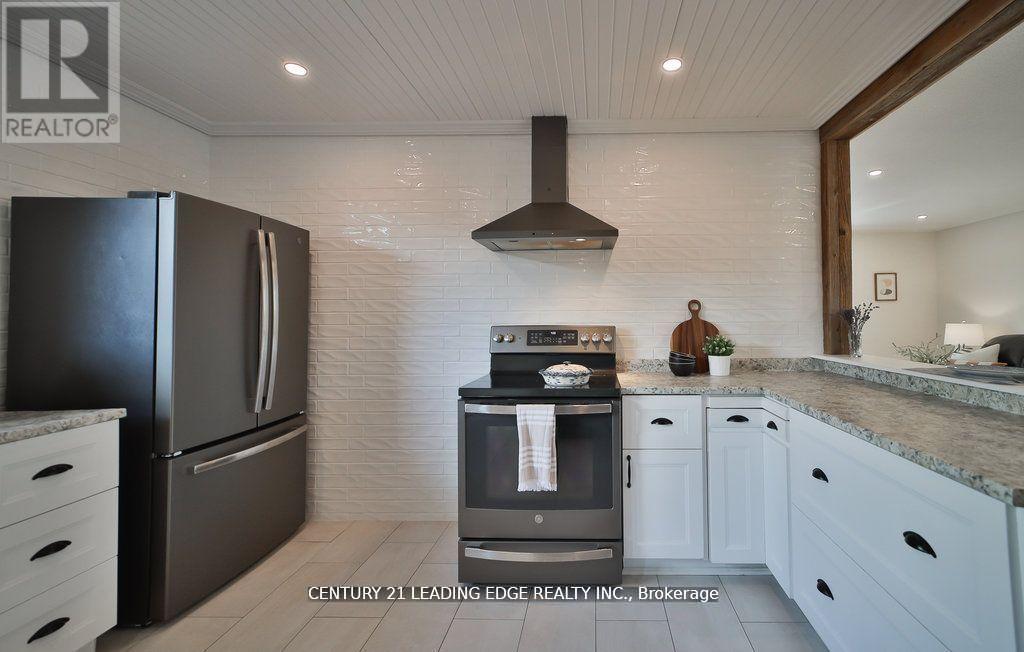 3 Crombie Place, Halton Hills, Ontario  L7G 1K1 - Photo 10 - W13133562