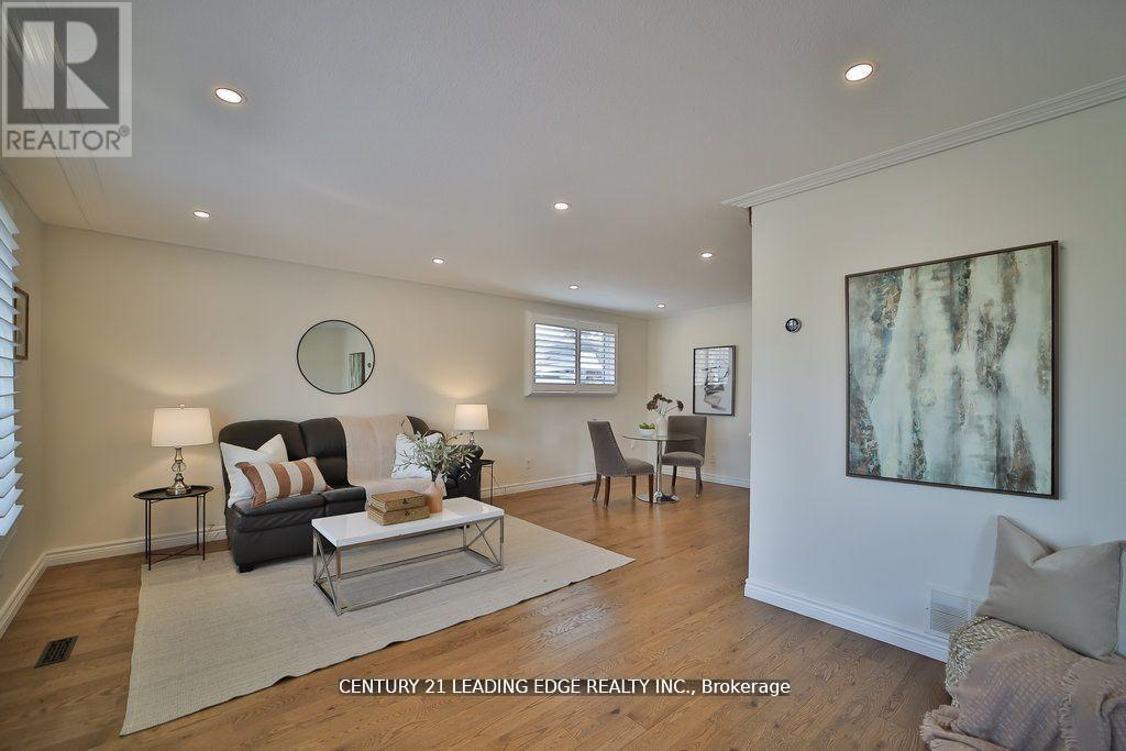 3 Crombie Place, Halton Hills, Ontario  L7G 1K1 - Photo 11 - W13133562