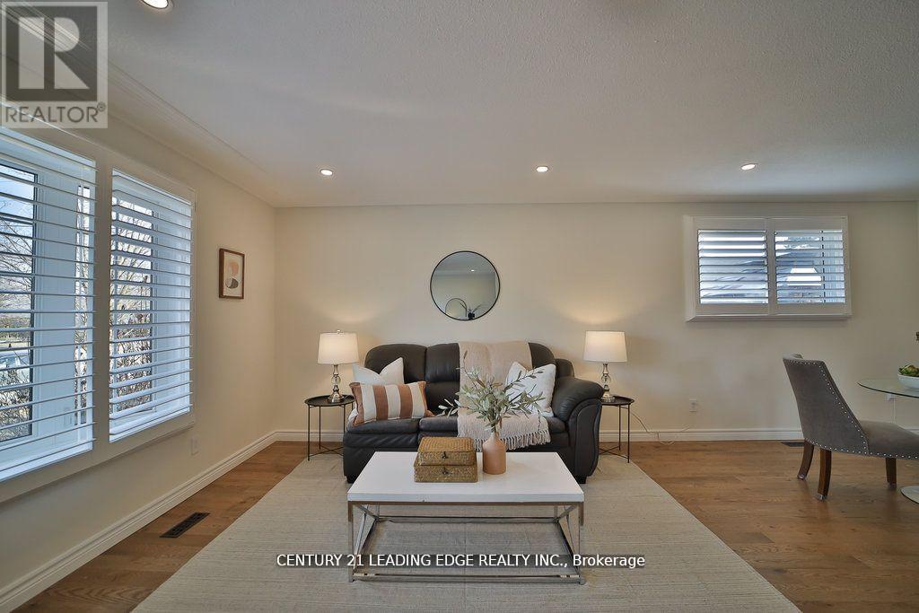3 Crombie Place, Halton Hills, Ontario  L7G 1K1 - Photo 12 - W13133562