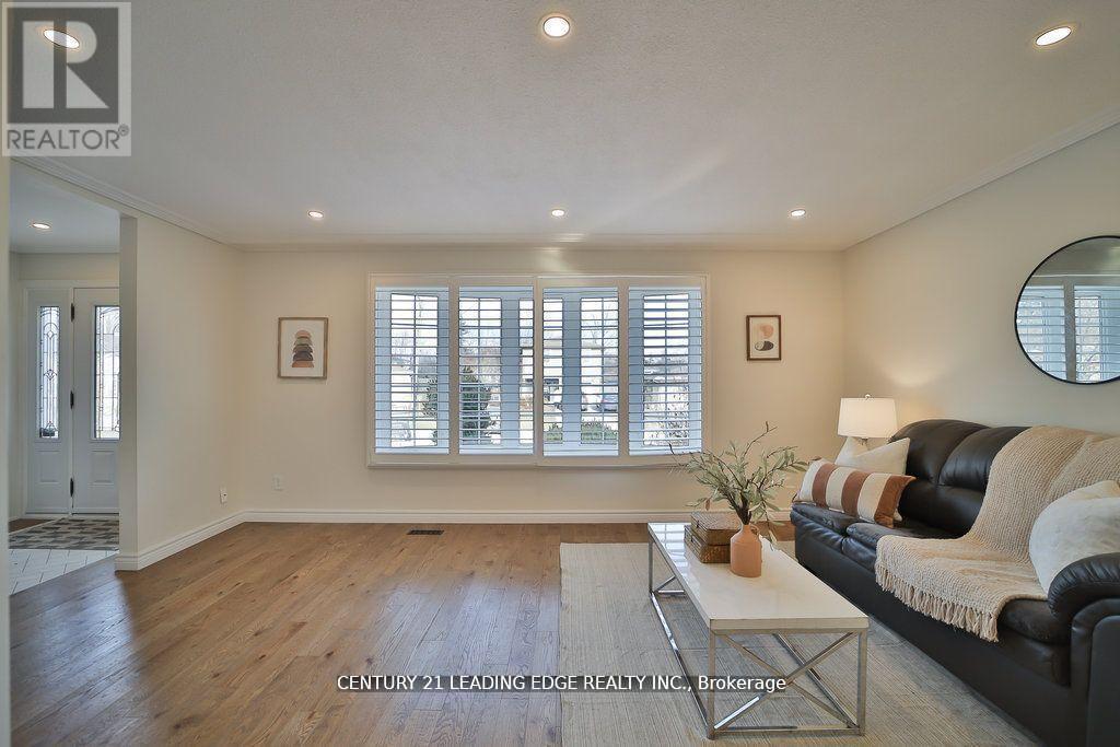 3 Crombie Place, Halton Hills, Ontario  L7G 1K1 - Photo 13 - W13133562