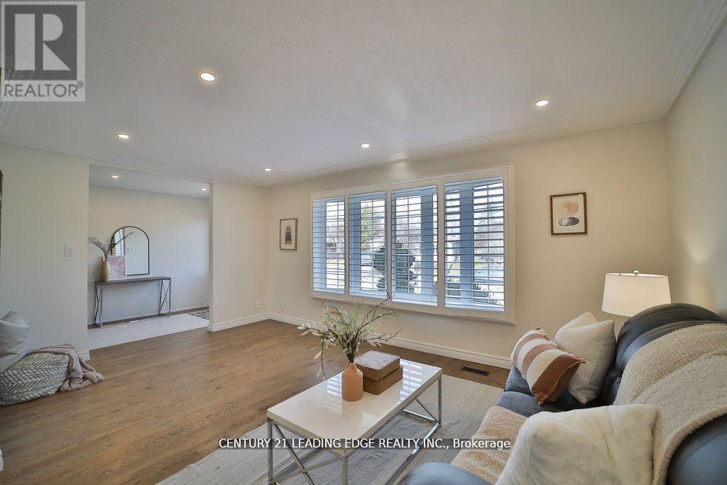 3 Crombie Place, Halton Hills, Ontario  L7G 1K1 - Photo 14 - W13133562