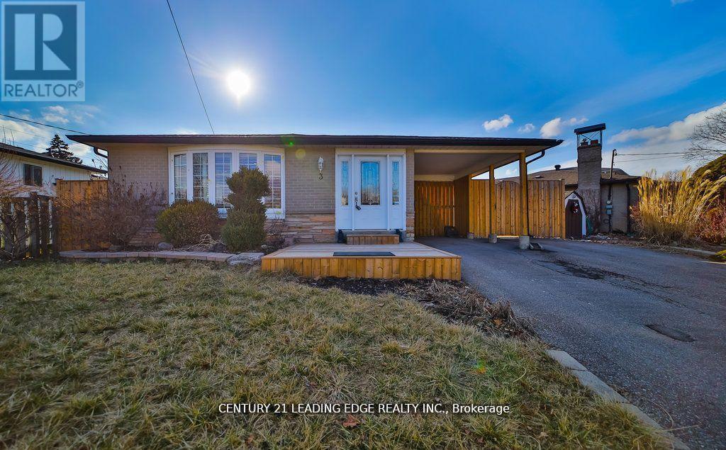3 Crombie Place, Halton Hills, Ontario  L7G 1K1 - Photo 2 - W13133562