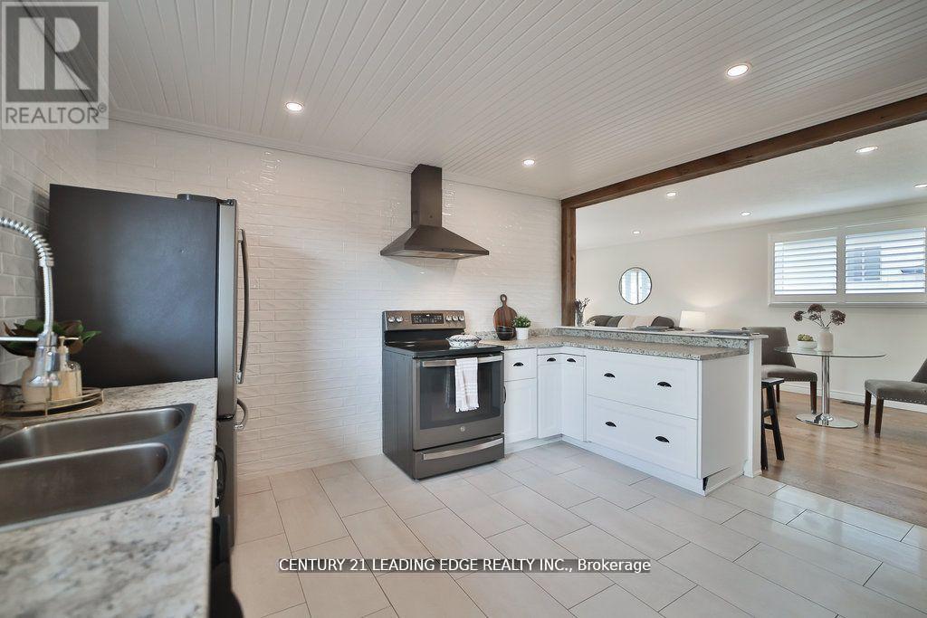3 Crombie Place, Halton Hills, Ontario  L7G 1K1 - Photo 23 - W13133562