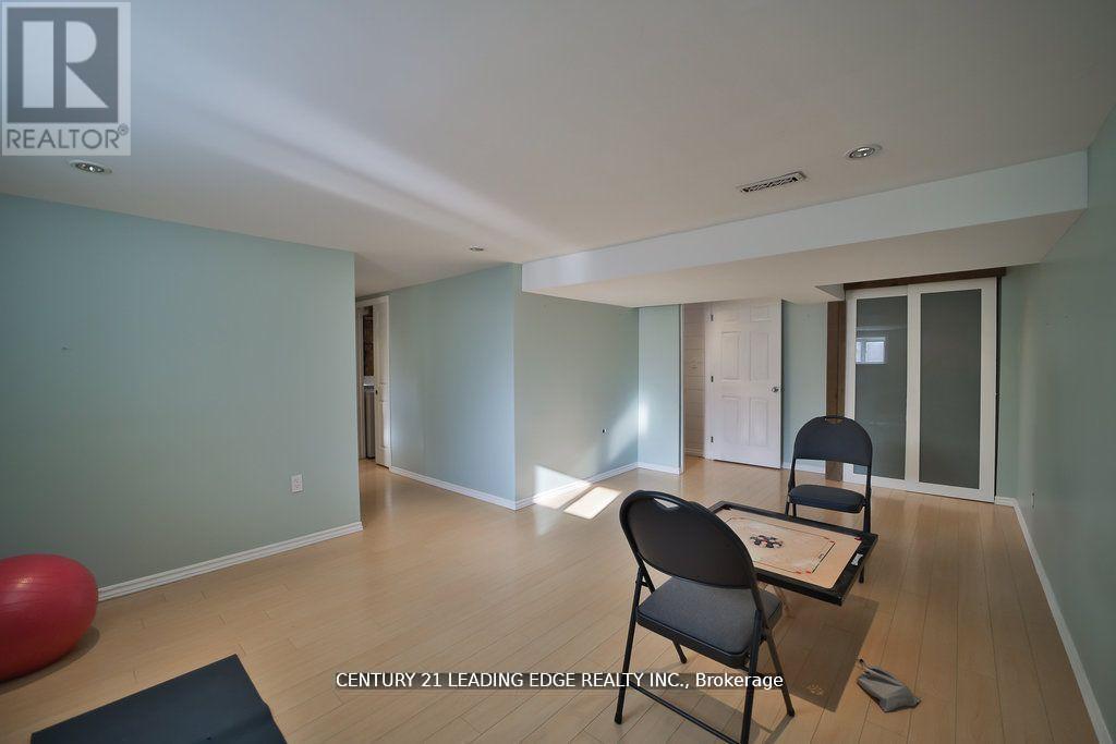 3 Crombie Place, Halton Hills, Ontario  L7G 1K1 - Photo 31 - W13133562