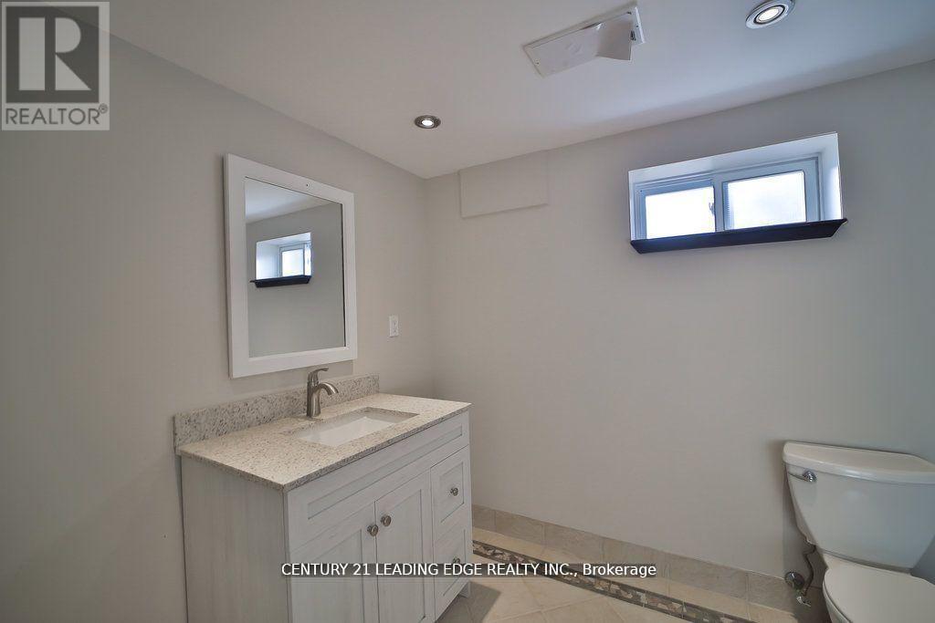3 Crombie Place, Halton Hills, Ontario  L7G 1K1 - Photo 32 - W13133562