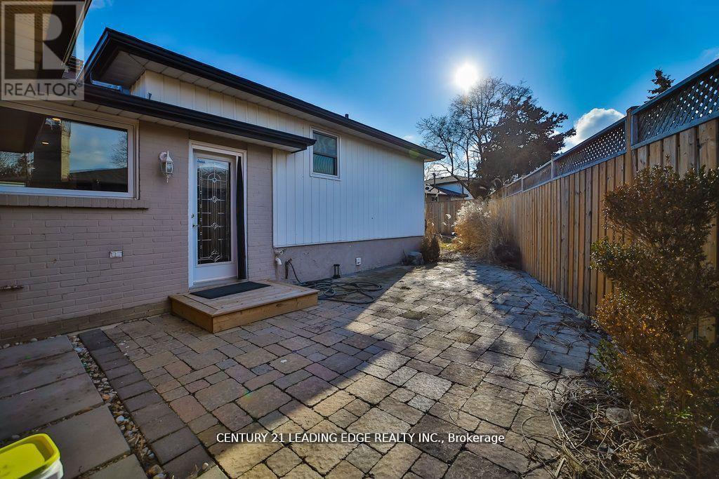 3 Crombie Place, Halton Hills, Ontario  L7G 1K1 - Photo 37 - W13133562
