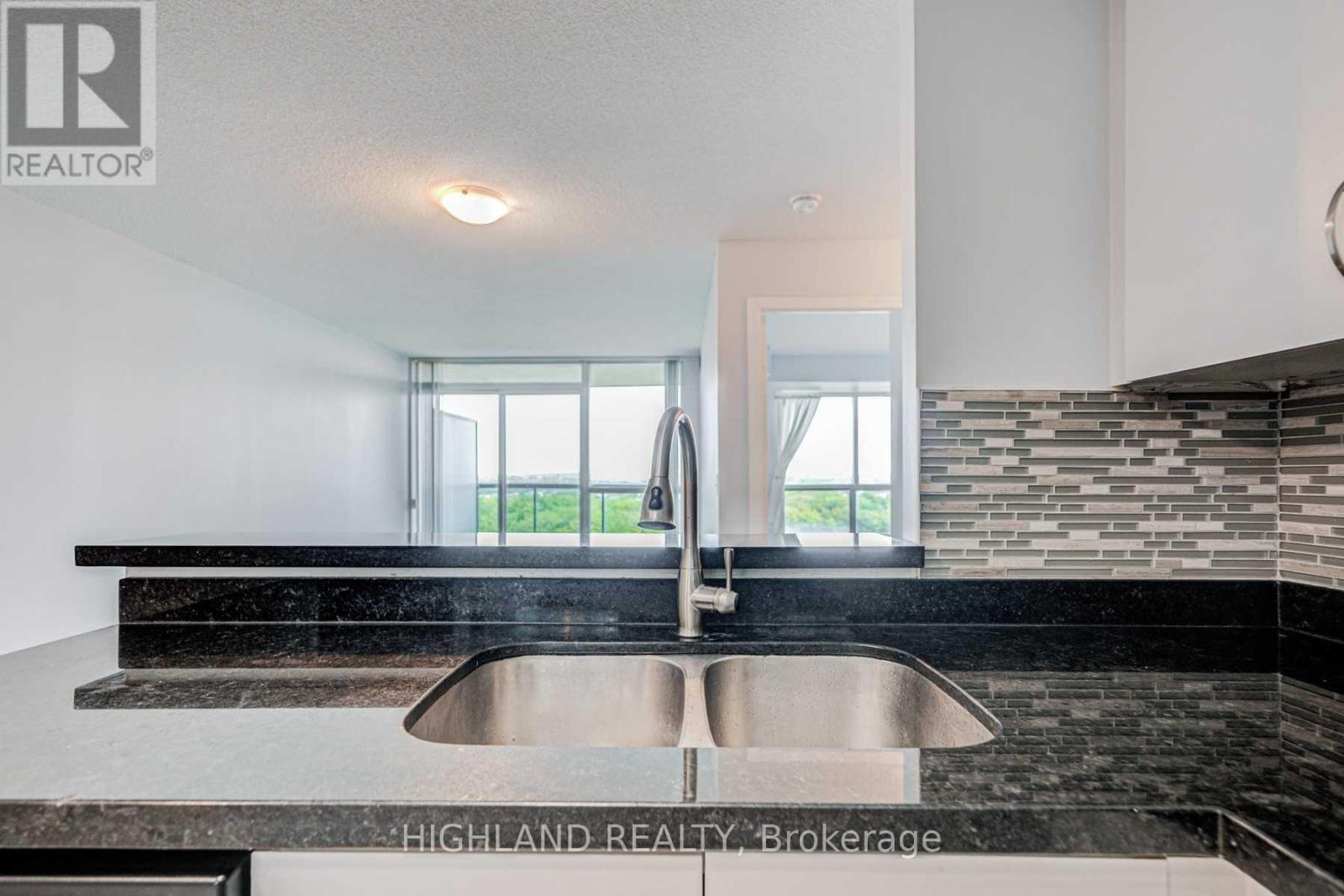 1411 - 2545 Erin Centre Boulevard, Mississauga, Ontario  L5M 6Z9 - Photo 6 - W13133578
