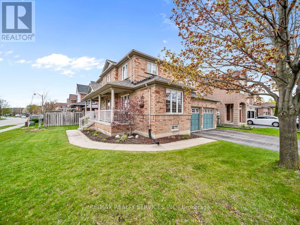 21 Filbert Way, Brampton, Ontario  L7A 3G2 - Photo 3 - W13133608