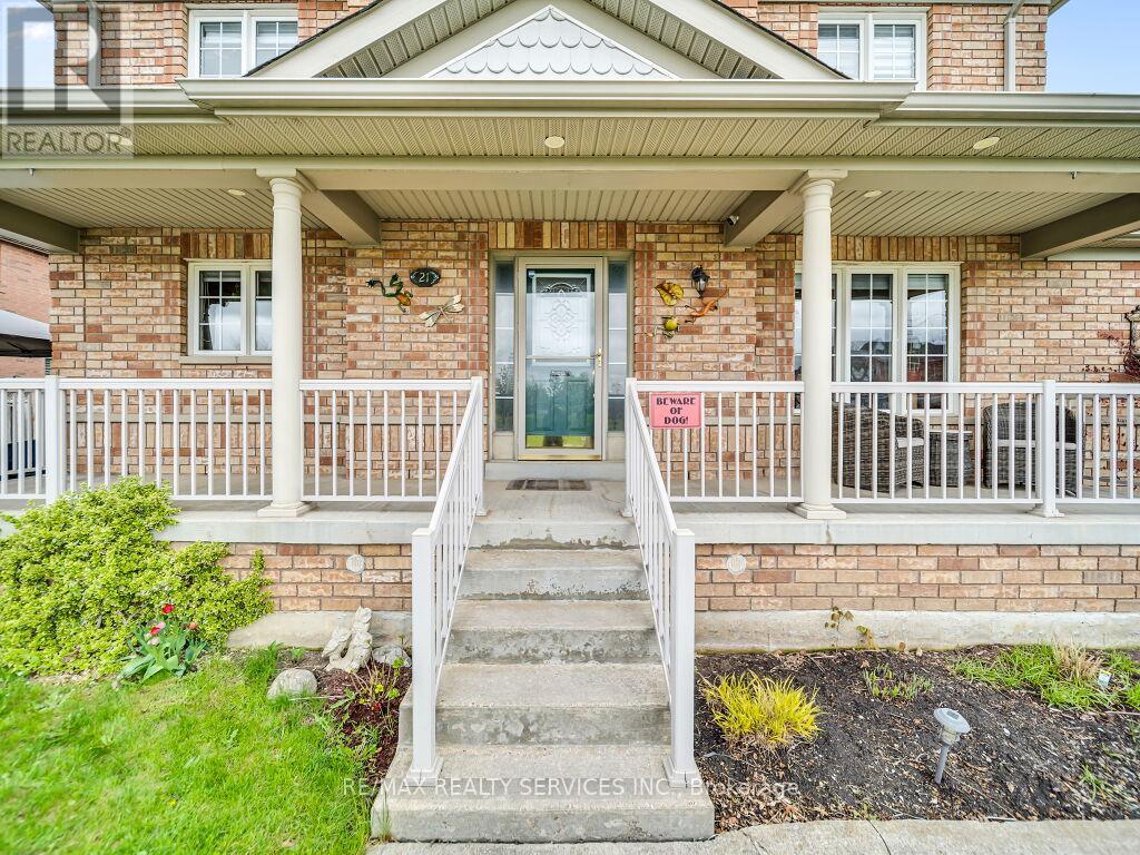 21 Filbert Way, Brampton, Ontario  L7A 3G2 - Photo 6 - W13133608