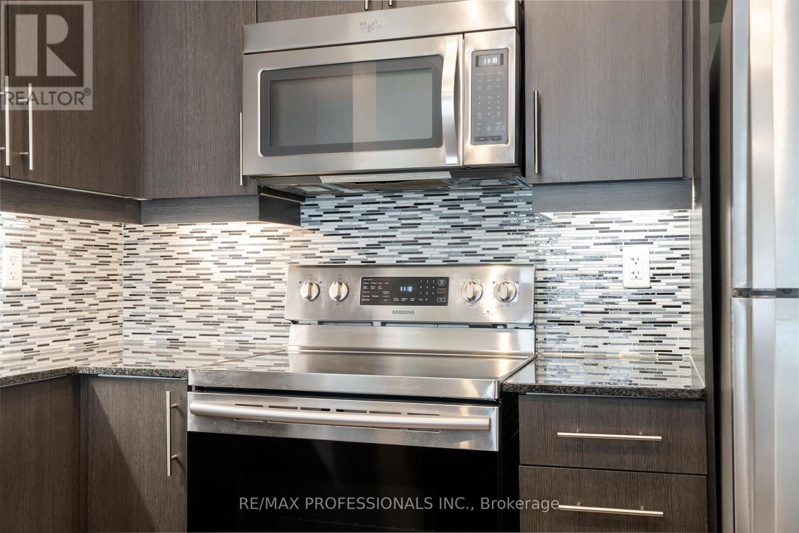 307 - 45 Yorkland Boulevard, Brampton, Ontario  L6P 4B4 - Photo 7 - W13133652