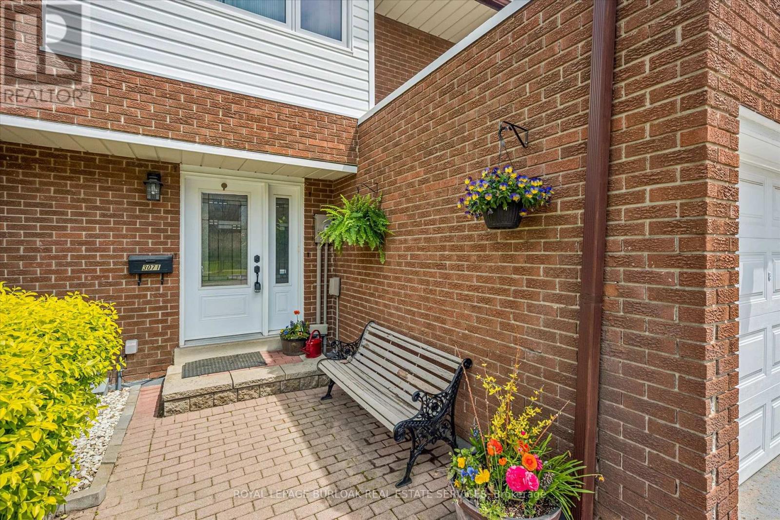 3071 Haines Road, Mississauga, Ontario  L4Y 4B2 - Photo 4 - W13133744