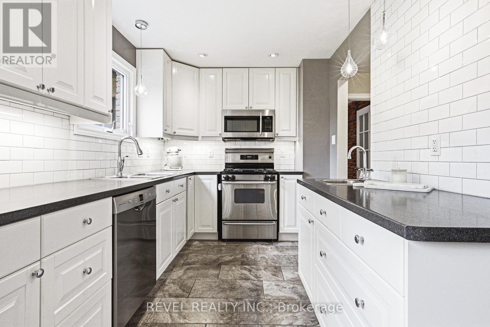 5064 Brady Avenue, Burlington, Ontario  L7L 3X6 - Photo 10 - W13133758