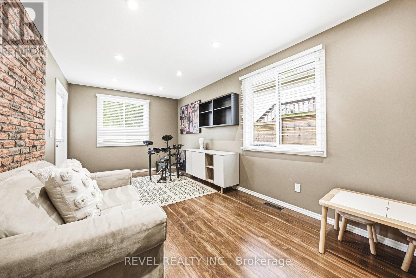 5064 Brady Avenue, Burlington, Ontario  L7L 3X6 - Photo 13 - W13133758