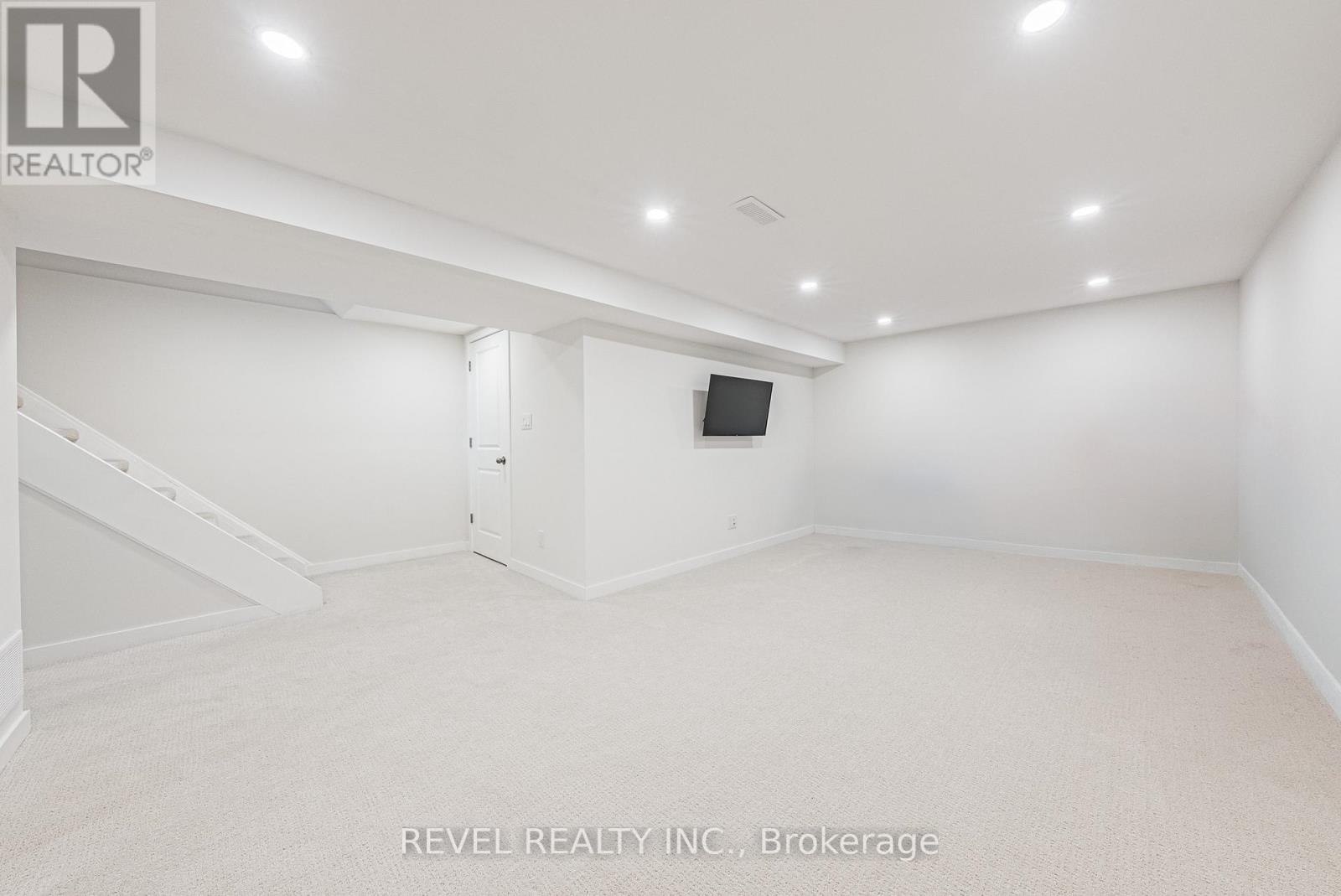 5064 Brady Avenue, Burlington, Ontario  L7L 3X6 - Photo 25 - W13133758