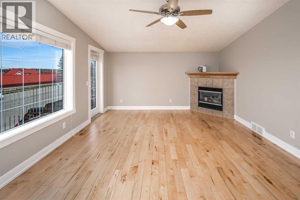 10514 Rockyledge Street Nw, Calgary, Alberta  T3G 5N2 - Photo 10 - A2309983