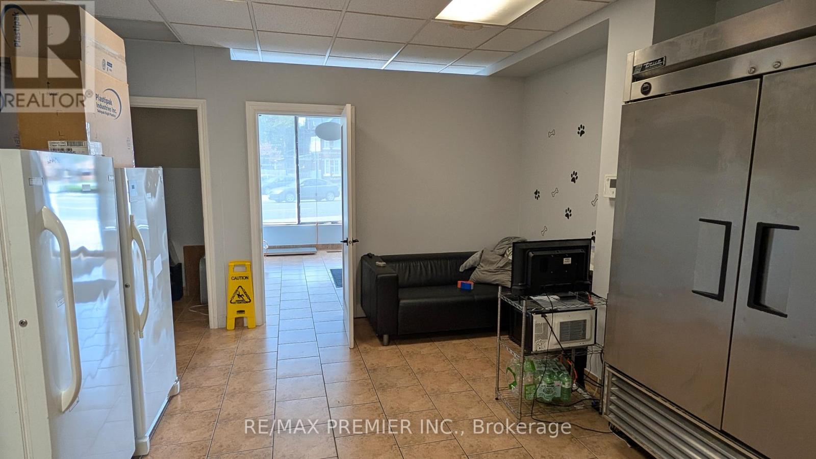 Main - 1657 Weston Road, Toronto, Ontario  M9N 1V2 - Photo 5 - W13133576