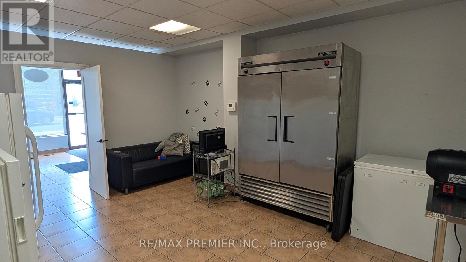Main - 1657 Weston Road, Toronto, Ontario  M9N 1V2 - Photo 9 - W13133576