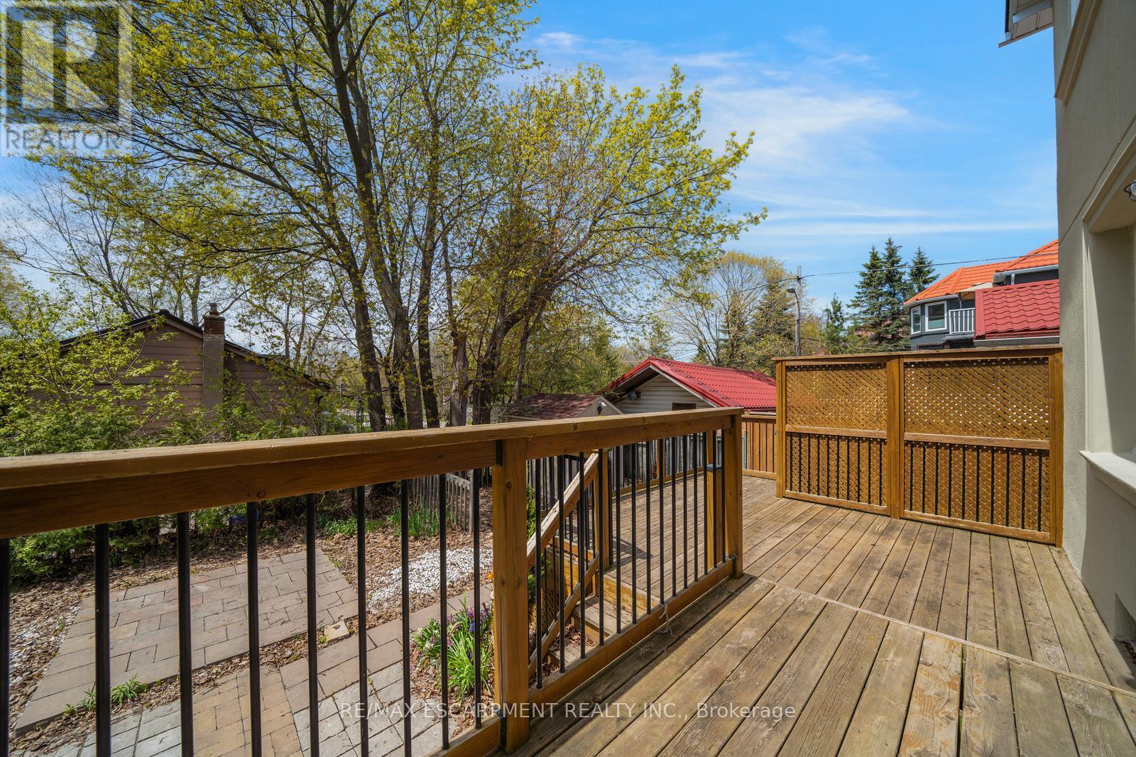 108 Olde Bayview Avenue, Richmond Hill, Ontario  L4E 3C7 - Photo 46 - N12708384