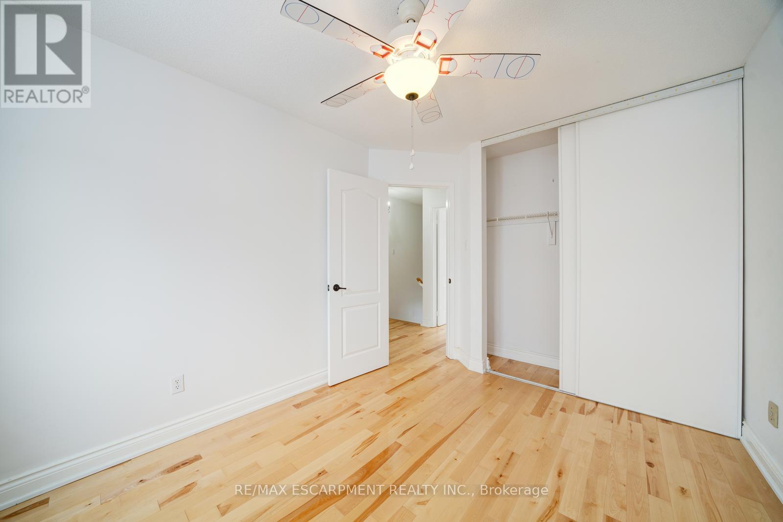 108 Olde Bayview Avenue, Richmond Hill, Ontario  L4E 3C7 - Photo 24 - N12708384