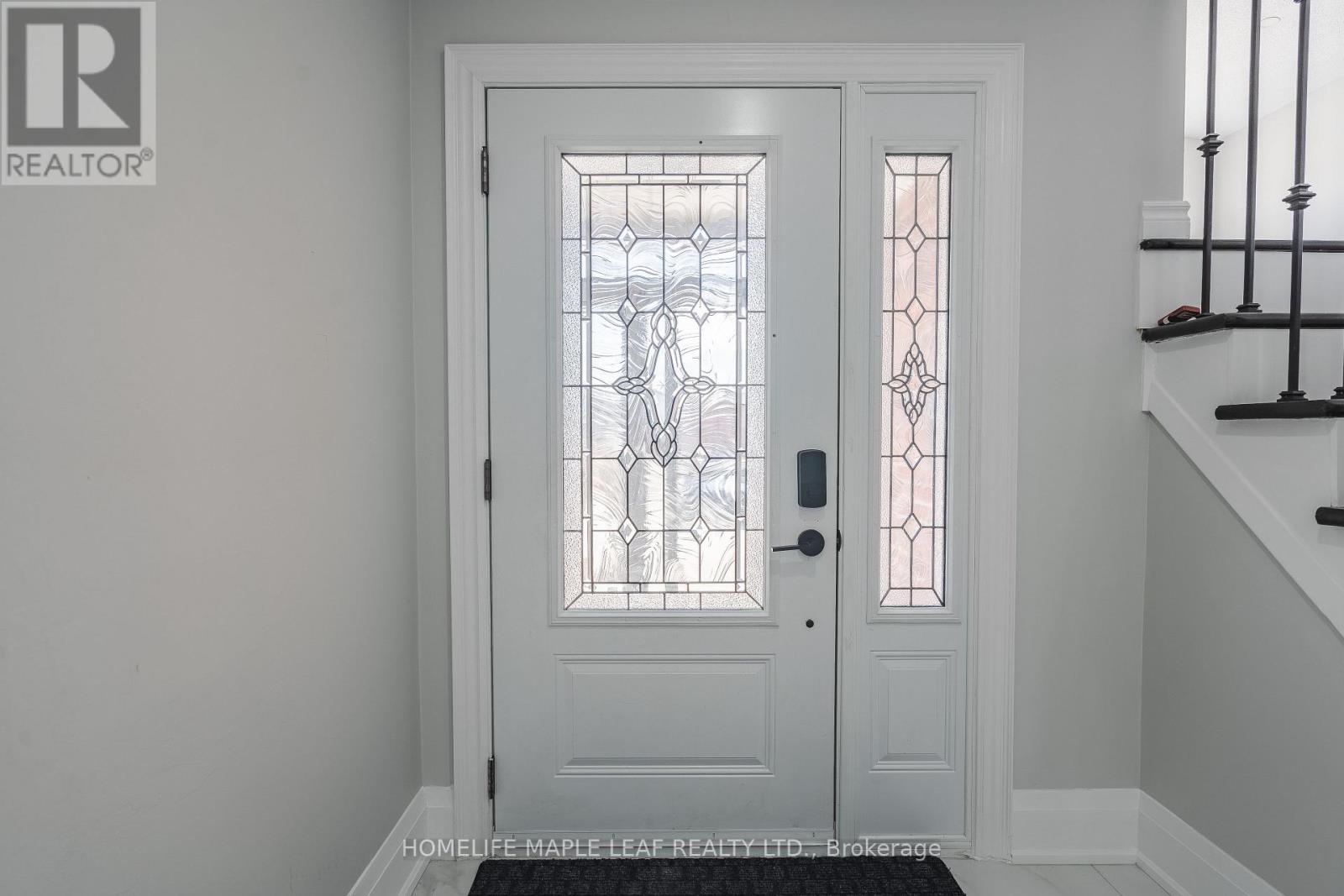 42 Puritan Court, Hamilton, Ontario  L8E 4L1 - Photo 4 - X13133394