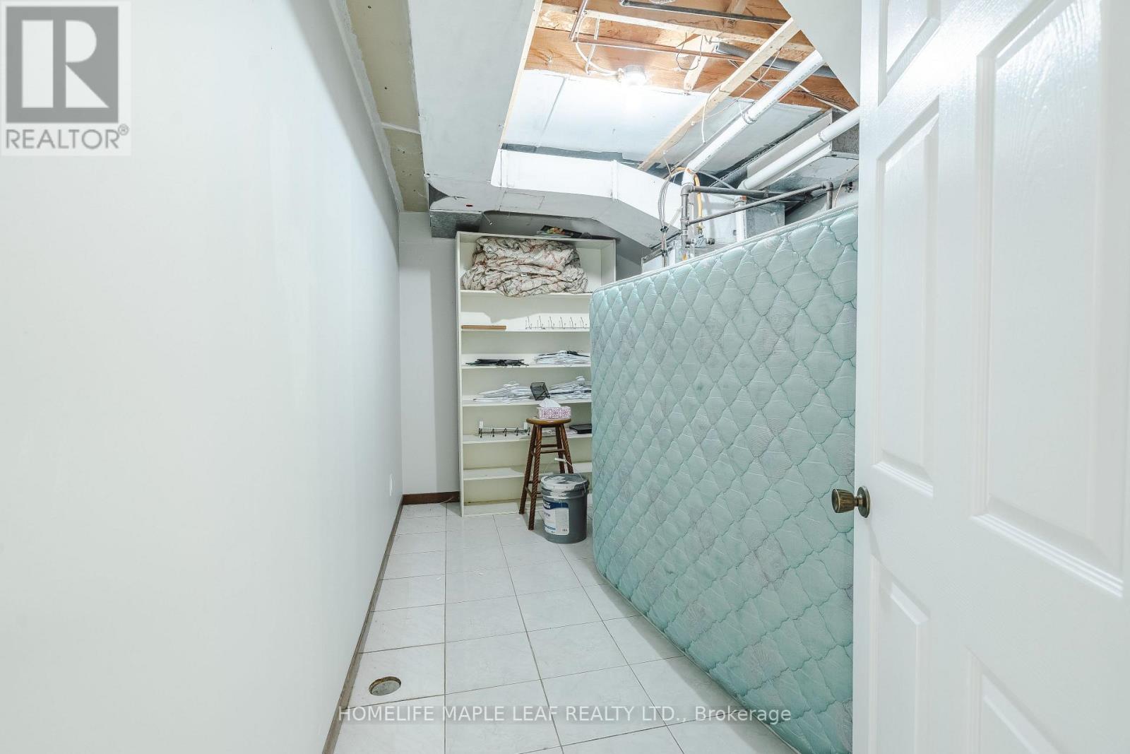 42 Puritan Court, Hamilton, Ontario  L8E 4L1 - Photo 41 - X13133394