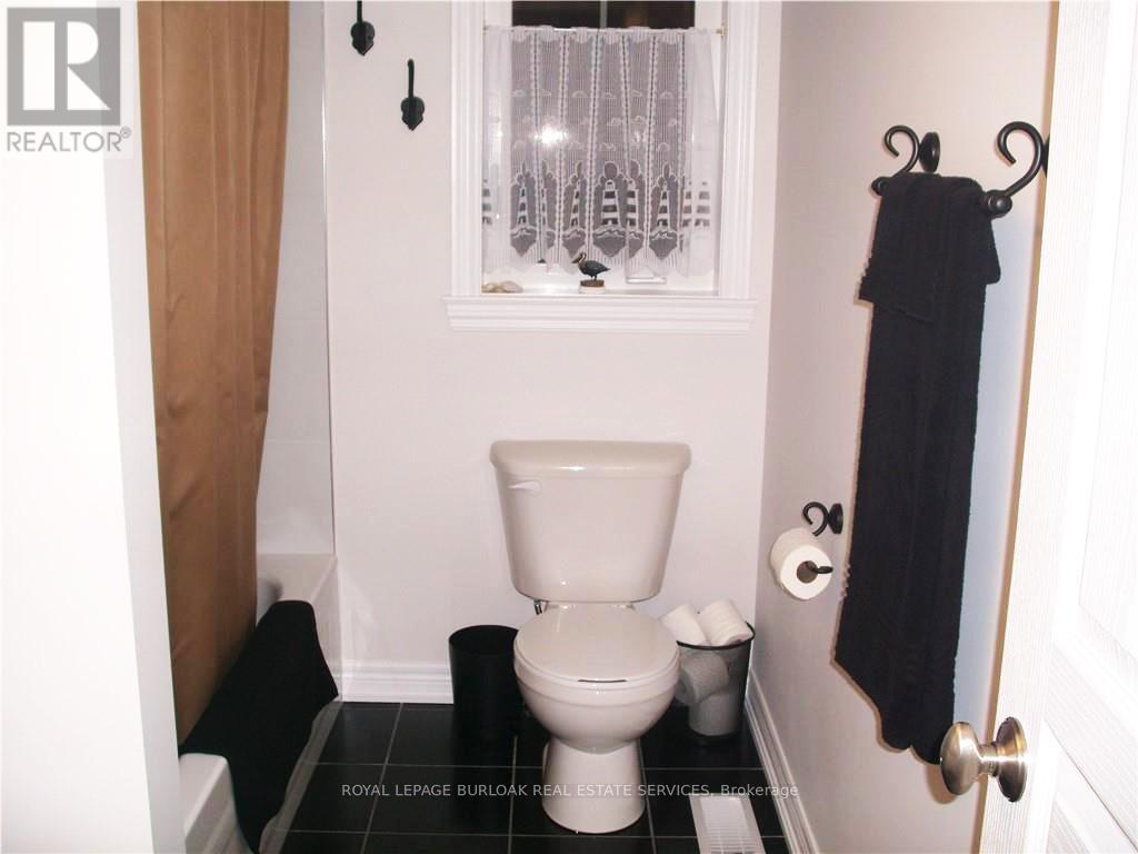 29 - 337 Beach Boulevard, Hamilton, Ontario  L8H 6W4 - Photo 17 - X13133416