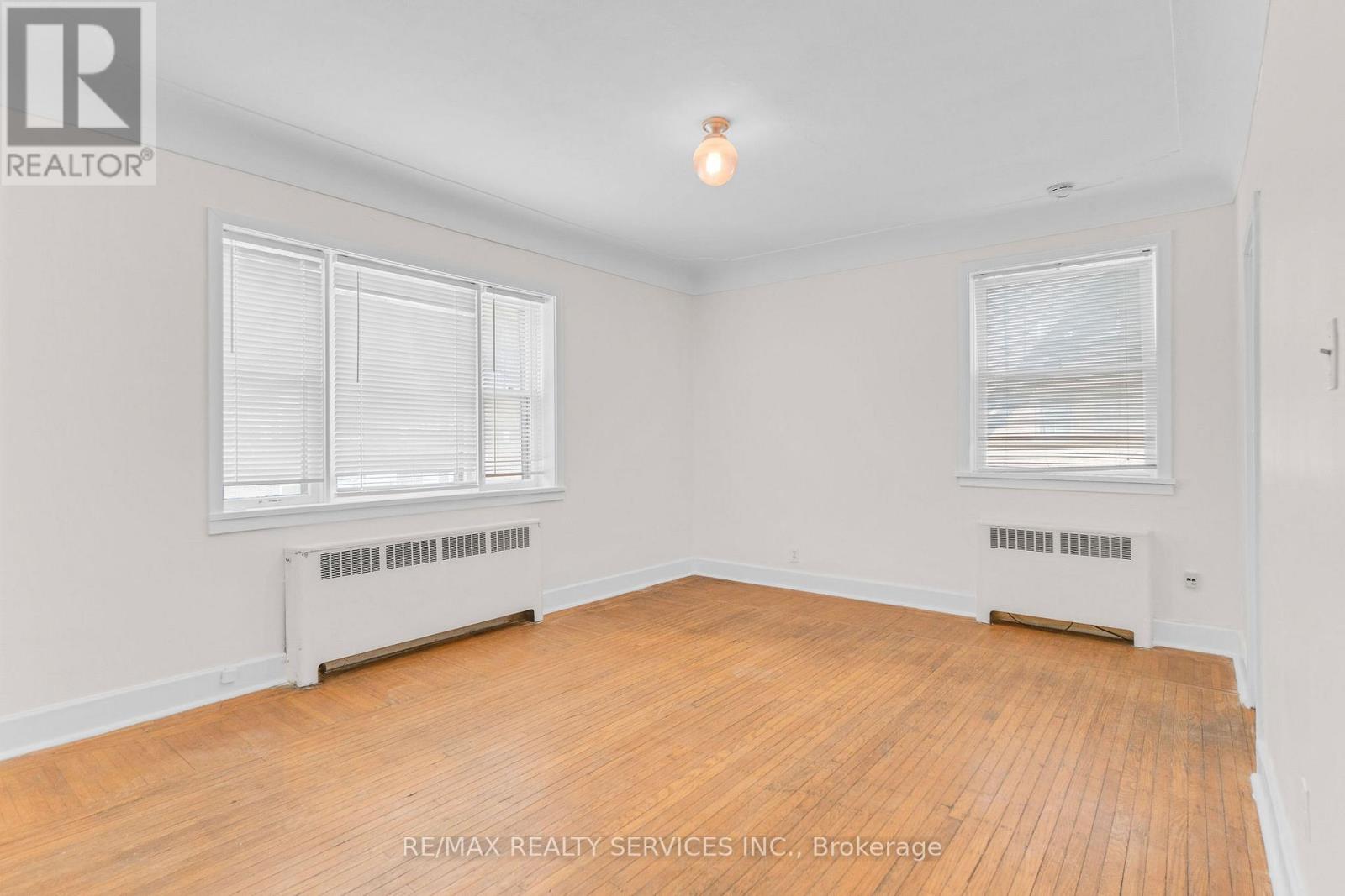 2 - 17 Webber Avenue, Hamilton, Ontario  L8N 1W4 - Photo 2 - X13133544