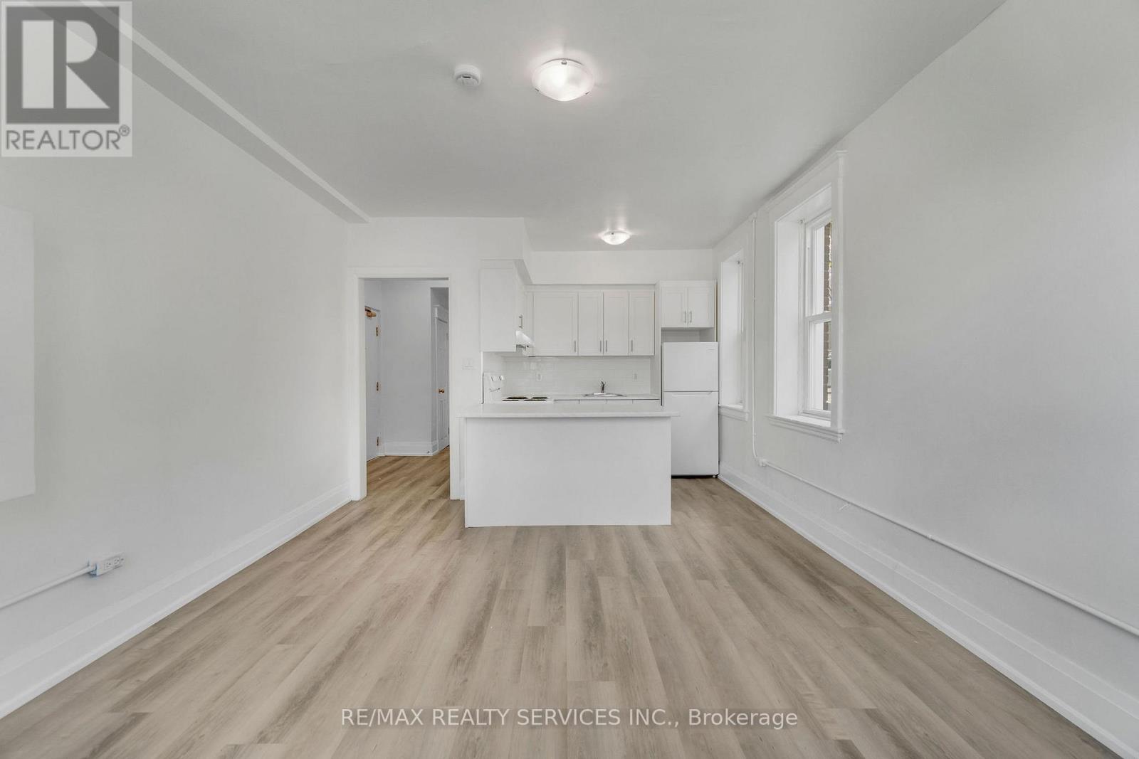 4 - 104 Sherman Avenue S, Hamilton, Ontario  L8M 2P8 - Photo 4 - X13133550