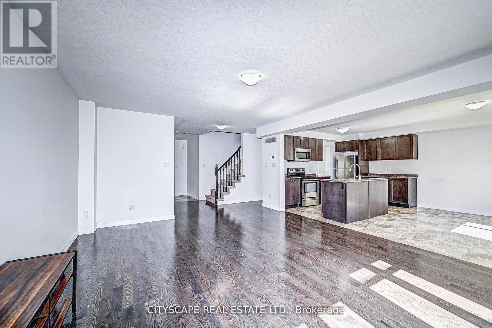 6 Castlebay Street, Kitchener, Ontario  N2R 0G5 - Photo 13 - X13133644