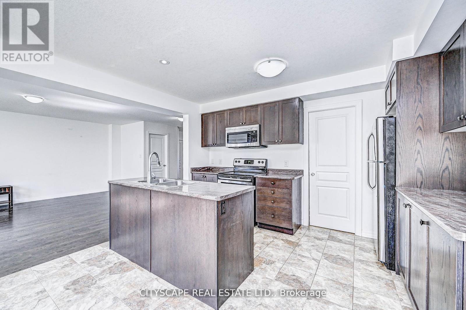 6 Castlebay Street, Kitchener, Ontario  N2R 0G5 - Photo 18 - X13133644
